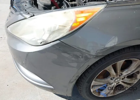 2011 Hyundai Sonata Limited z USA, uszkodzony, nr VIN 5NPEC4ACXBH084783